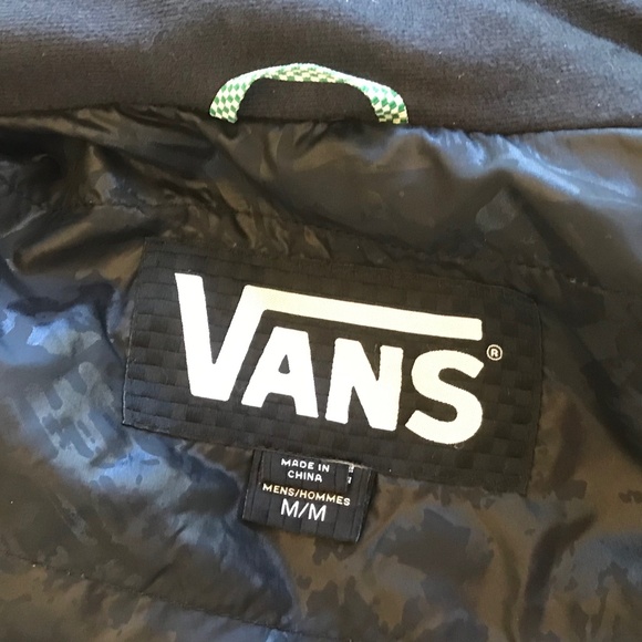 VANS GREEN SKULL CAMO SNOW BOARDING / SKI JACKET - Picture 10 of 16